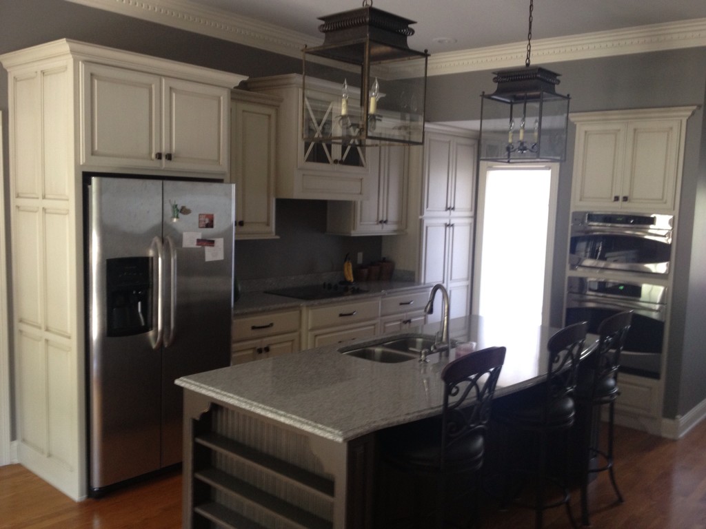 Custom Kitchens – M & H Custom Cabinets